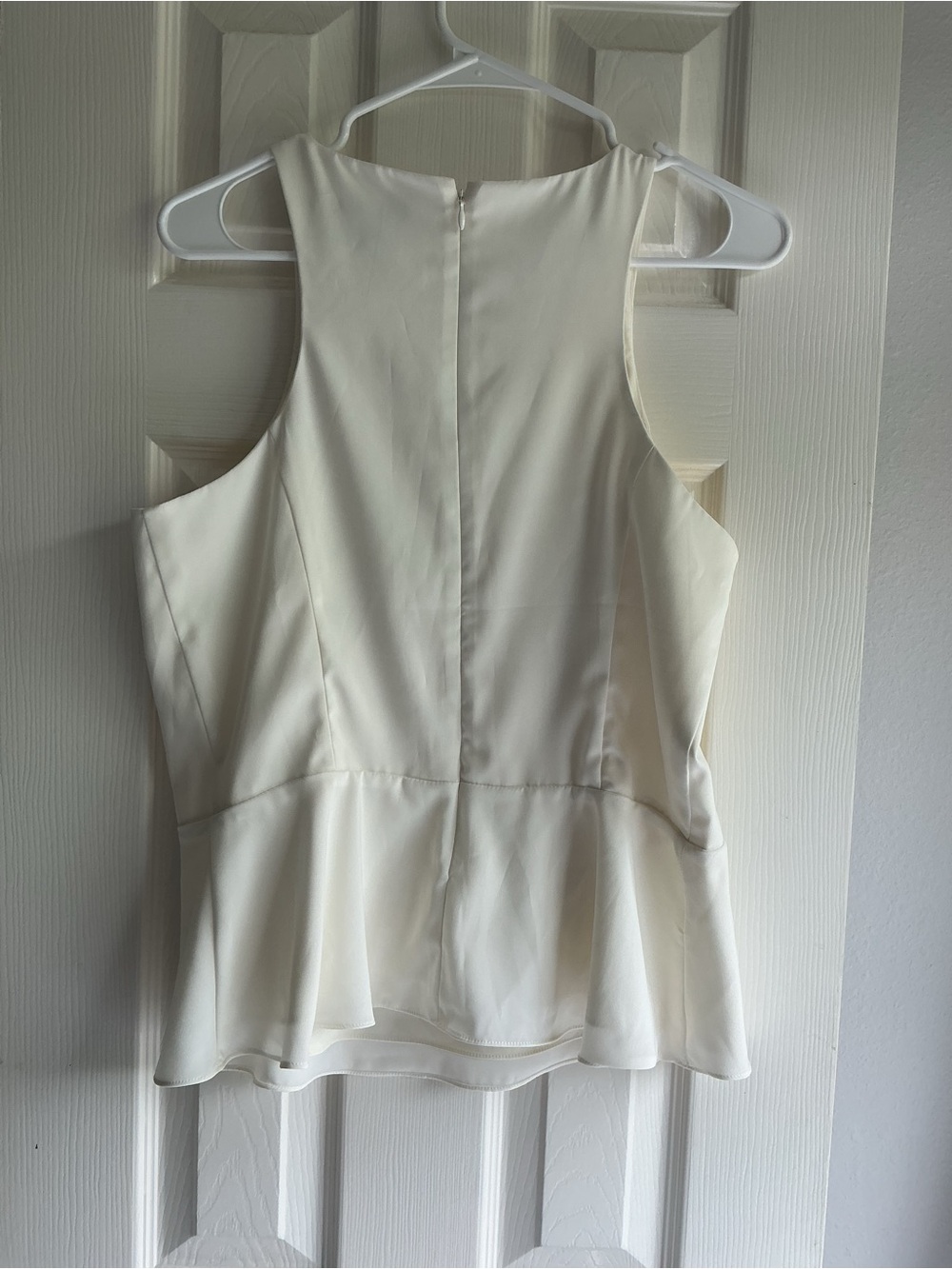 Express Cream Sleeveless Peplum Top L - Picture 9 of 13